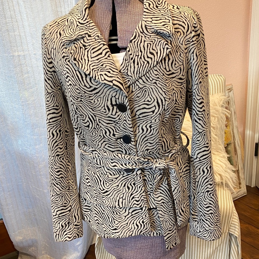 A. Giannetti Black and White Zebra Print Blazer